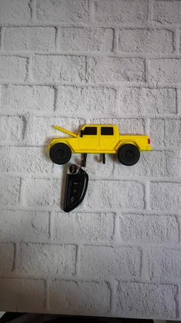 Duvara Monte Araba Anahtarlık Dekoratif ve Kullanışlı