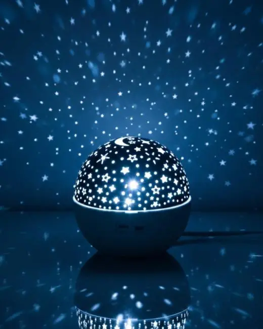 Çocuk ve Yetişkinler İçin Yıldız Projektör Gece Işığı