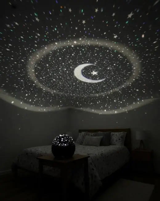 Fişli Yıldız Projektör Gece Lambası Müzikli