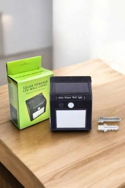 Solar Güneş Enerji Panelli Sensörlü Lamba Enerji Tasarruflu