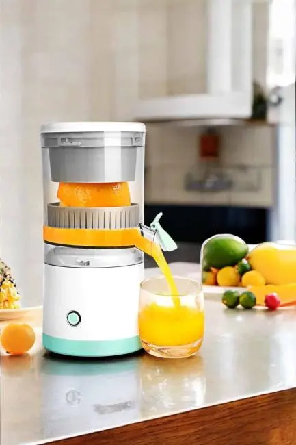 Katı Meyve Sıkacağı Taşınabilir USB Şarjlı Pratik Paslanmaz Çelik Bıçaklı