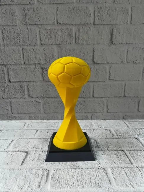 Futbol Toplu Sarı Kupa 21cm Masaüstü Dekor Ödül Figürü