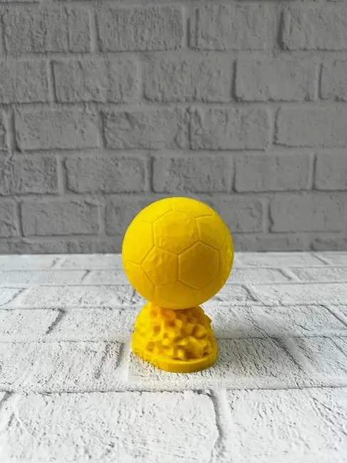Mini FIFA Futbol Topu Biblo Sarı Renk 10cm Spor Temalı Dekor