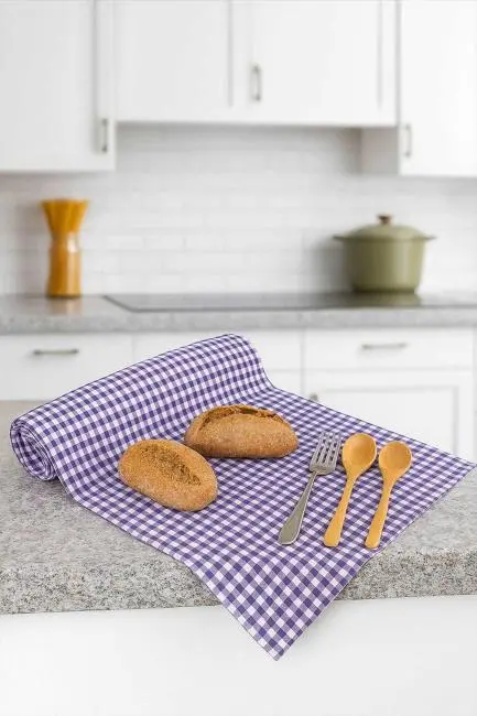 Zefir Desen Sofra Bezi Masa Örtüsü 170 x 170 Cm Lila