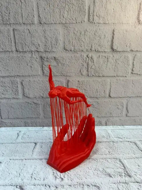 Kırmızı El ve İnsan Figürü Dekoratif Biblo Salon Ofis Raf ve Konsol Üstü İçin 12x18 cm