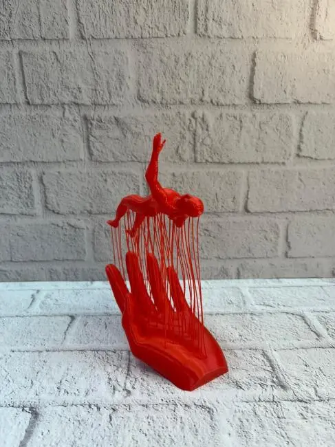 Kırmızı El ve İnsan Figürü Dekoratif Biblo Salon Ofis Raf ve Konsol Üstü İçin 12x18 cm