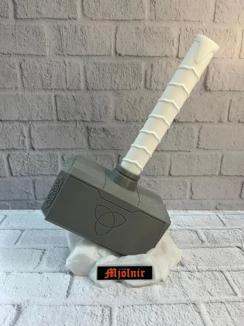 Thor Çekici Dekoratif Figür Mitolojik ve Fantastik Ev Aksesuarı 20x34 cm