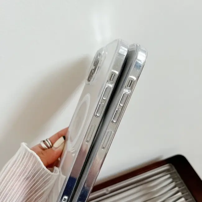 ALLY iPhone 15 Pro Max Magsafe Uyumlu Manyetik Şeffaf Silikon Kılıf-(5775)