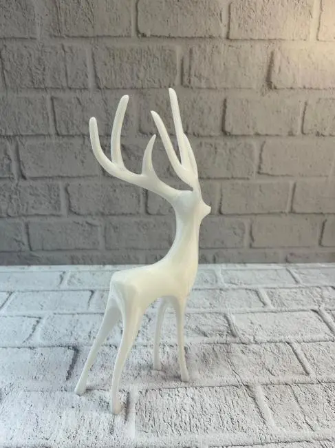 Beyaz Dekoratif Geyik Figürü Şık Ev Aksesuarı