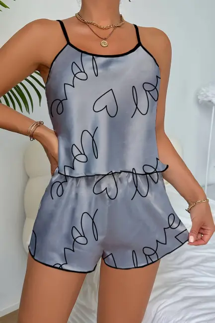 Love Baskılı Gri Saten Şortlu Gecelik Takım