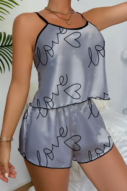 Love Baskılı Gri Saten Şortlu Gecelik Takım