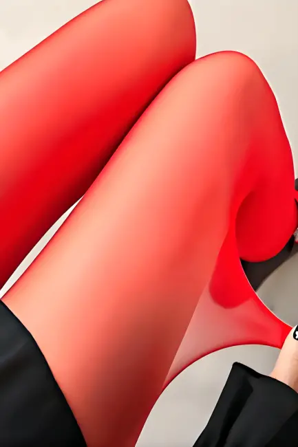 Kırmızı Külotlu Çorap 20 Den