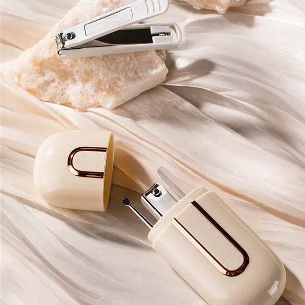 EZERE 3in1 Taşınabilir Tırnak Makası + Törpü + Kulak Kaşığı Bakım Seti-(5775)