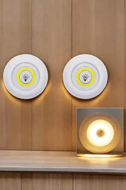 Mutfak Dolap Altı Işığı Uzaktan Kumandalı Yapışkanlı Kablosuz Pilli