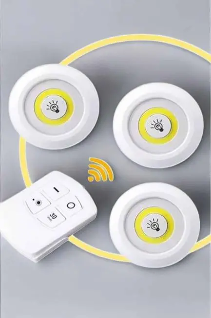 Led Lamba 3'lü Uzaktan Kumandalı Yapışkanlı Beyaz Işık