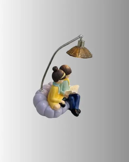 Okuyan Çift Figürlü Dekoratif Gece Lambası Hediye Seçeneği