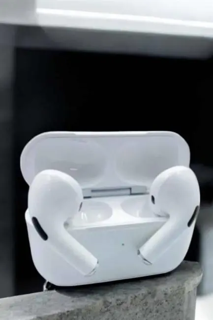 Yeni Nesil Pro Bluetooth Kulaklık Uzun Pil Ömrü Beyaz