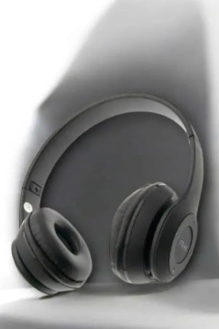 Ayarlanabilir Kafa Bandı ile Yüksek Performanslı Bluetooth Kulaklık