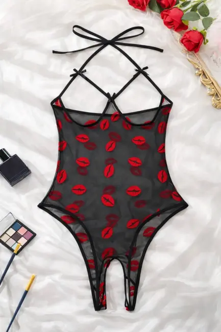 Öpücük Desenli Transparan Siyah Fantazi İç Giyim TM1385