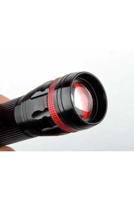 Özel Güvenlikler Için Menzilli Zoomlu Pilli El Feneri Dayanıklı